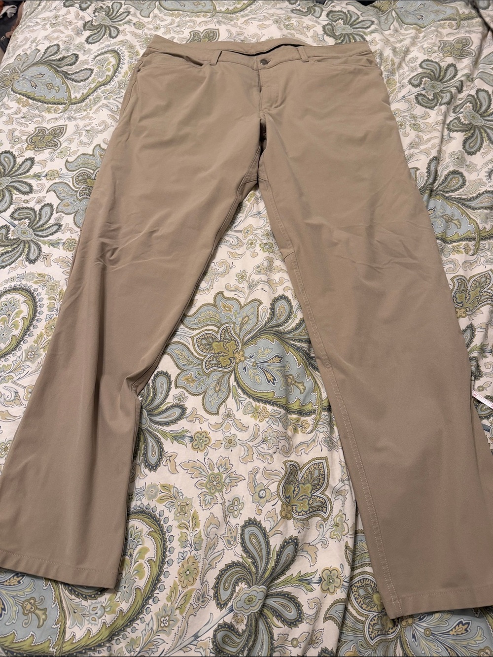 lululemon athletica Men's Tan Chino Pants